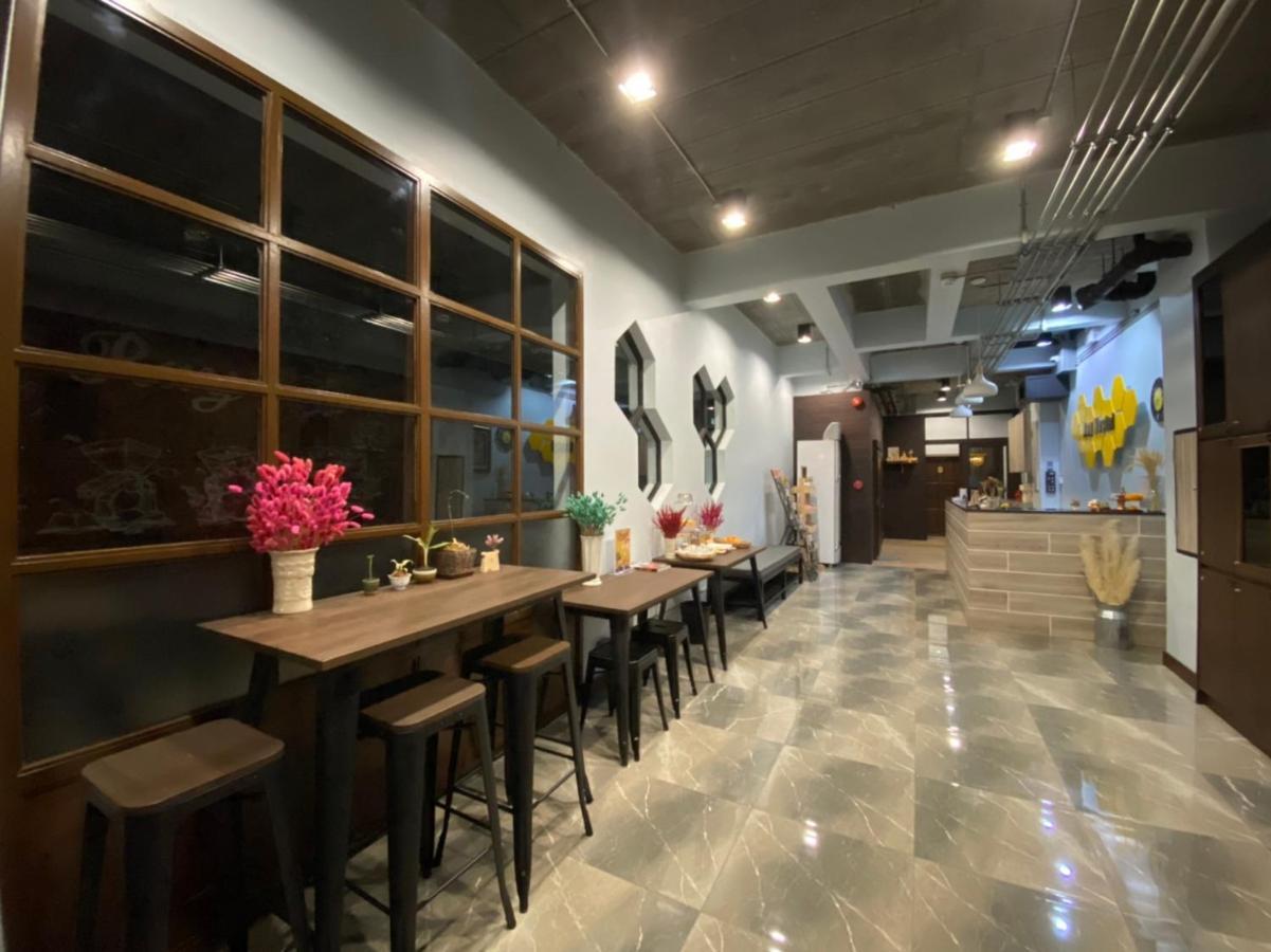 Ray Hostel Chiang Mai Bagian luar foto